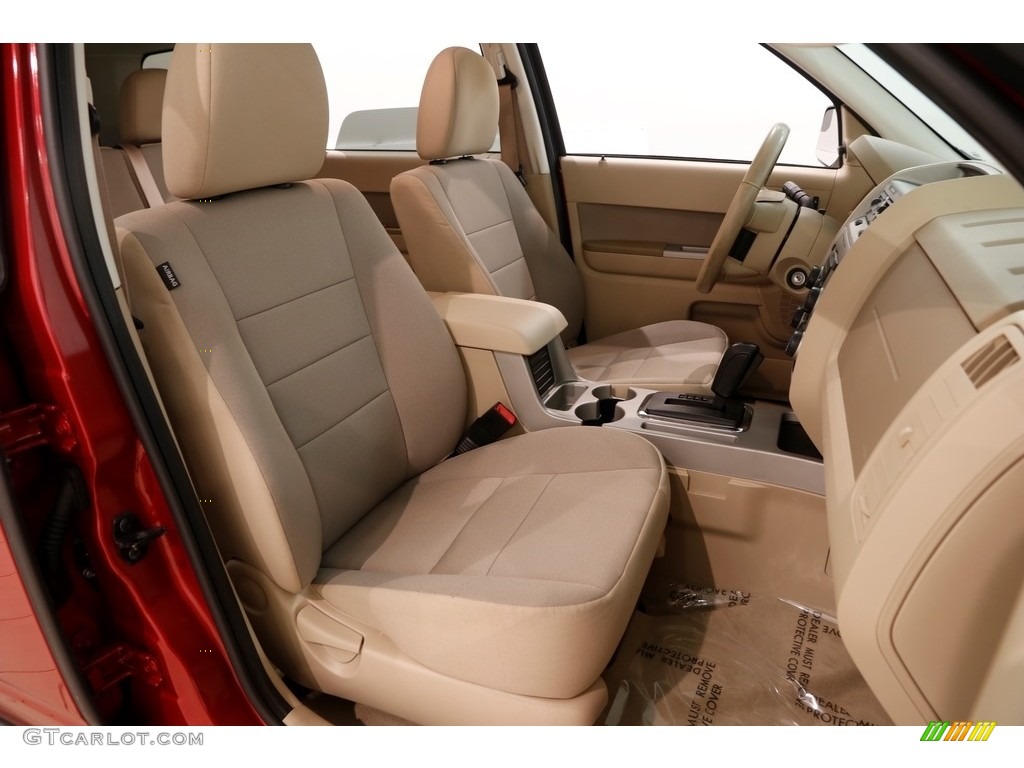2010 Escape XLT - Sangria Red Metallic / Camel photo #14