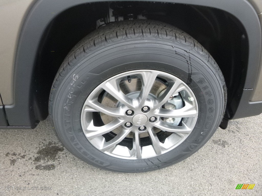 2019 Cherokee Latitude Plus 4x4 - Light Brownstone Pearl / Black photo #9