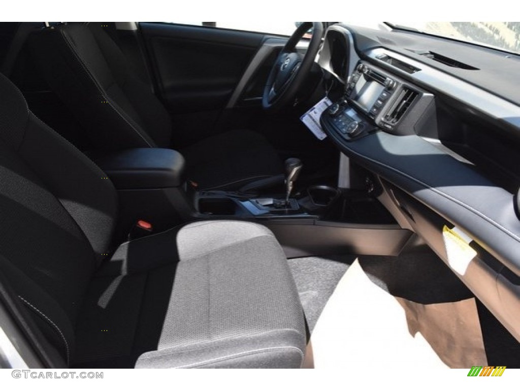 2018 RAV4 XLE AWD - Silver Sky Metallic / Black photo #12