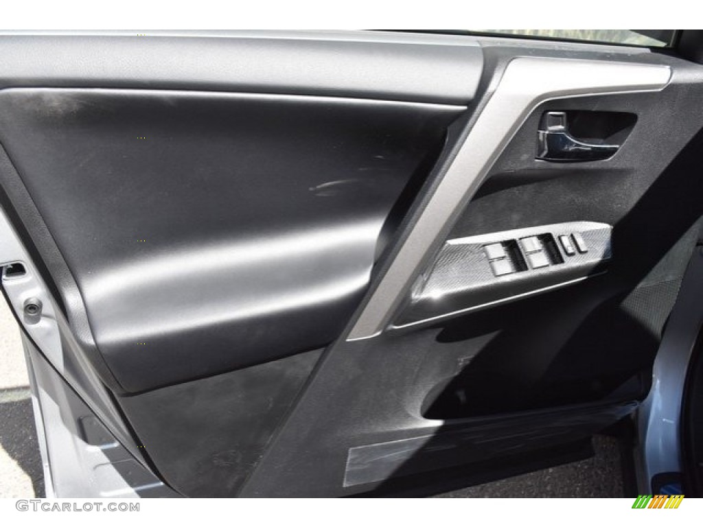 2018 RAV4 XLE AWD - Silver Sky Metallic / Black photo #20