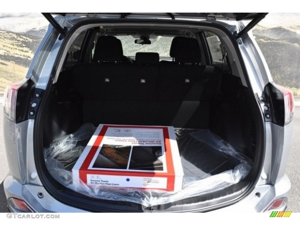 2018 RAV4 XLE AWD - Silver Sky Metallic / Black photo #31