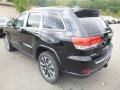 Diamond Black Crystal Pearl - Grand Cherokee Overland 4x4 Photo No. 3