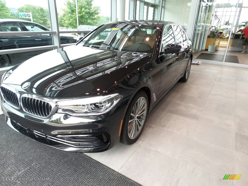 2019 5 Series 540i xDrive Sedan - Black Sapphire Metallic / Cognac photo #3