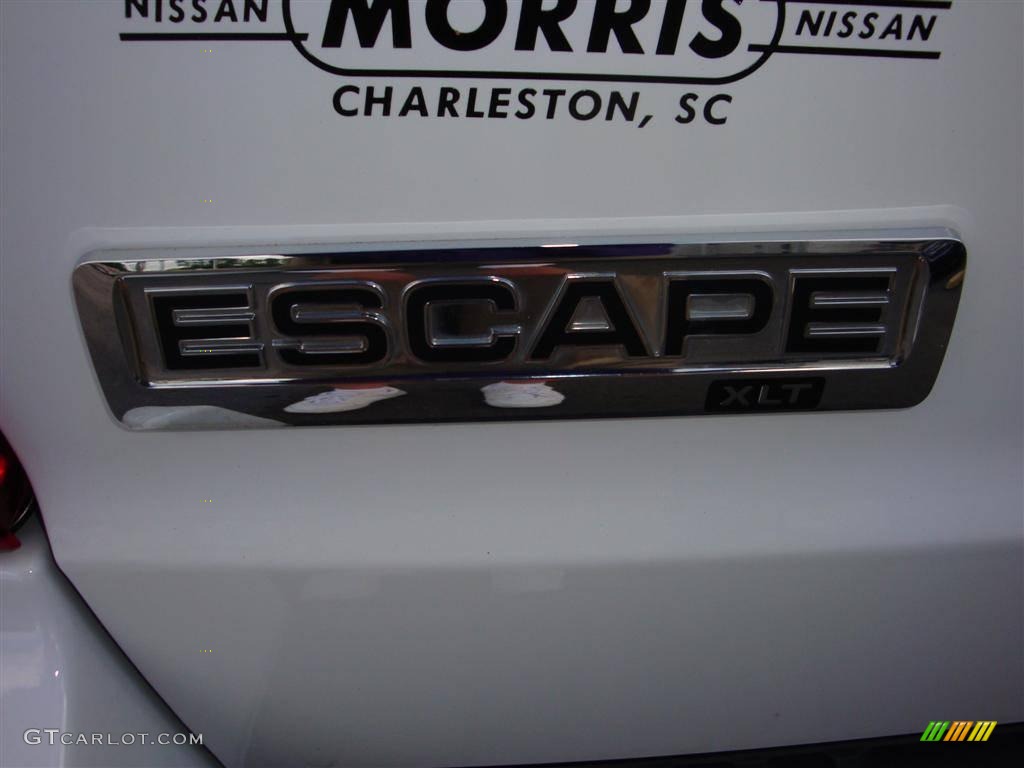 2008 Escape XLT V6 - Oxford White / Camel photo #9