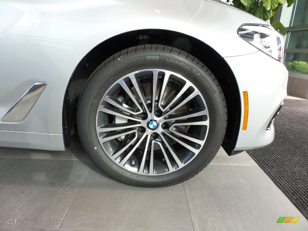 2019 BMW 5 Series 530i xDrive Sedan Wheel Photo #129134977