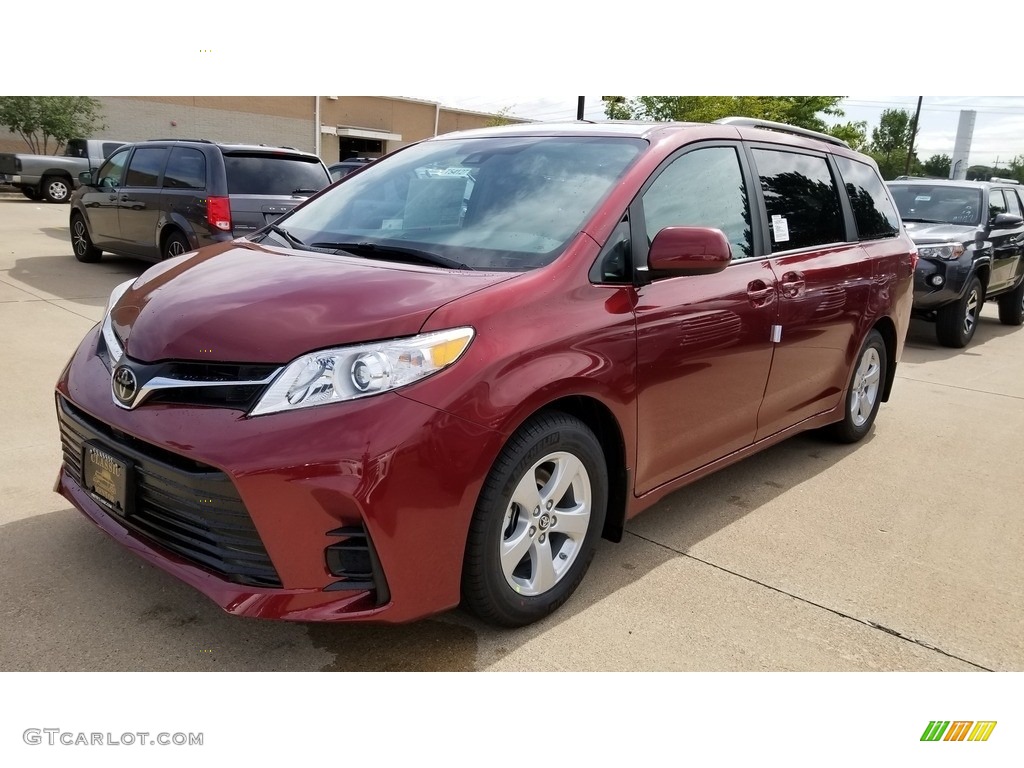 2019 Sienna LE - Salsa Red Pearl / Ash photo #1