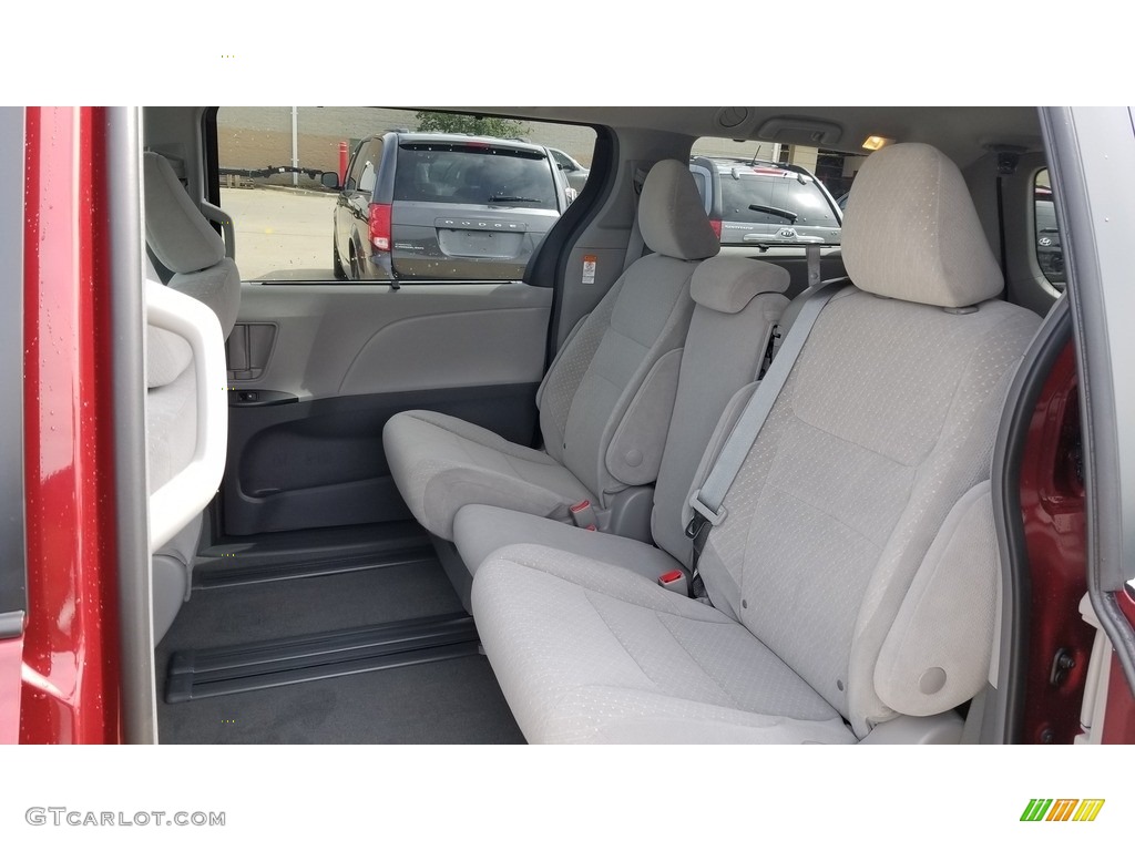 2019 Toyota Sienna LE Rear Seat Photo #129138704