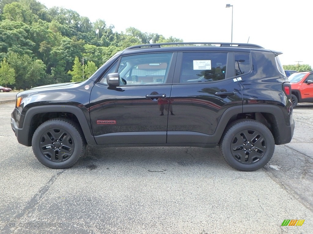 2018 Renegade Trailhawk 4x4 - Black / Black photo #2