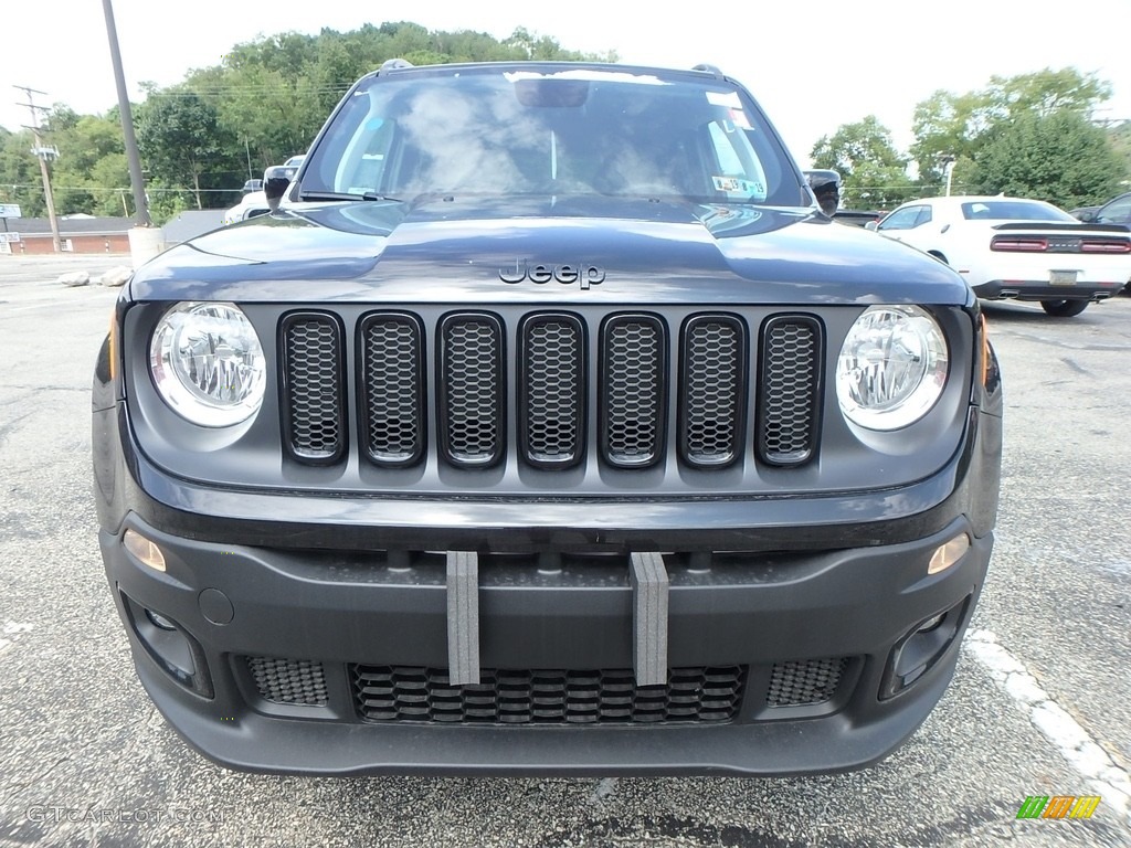 2018 Renegade Latitude 4x4 - Black / Black photo #8