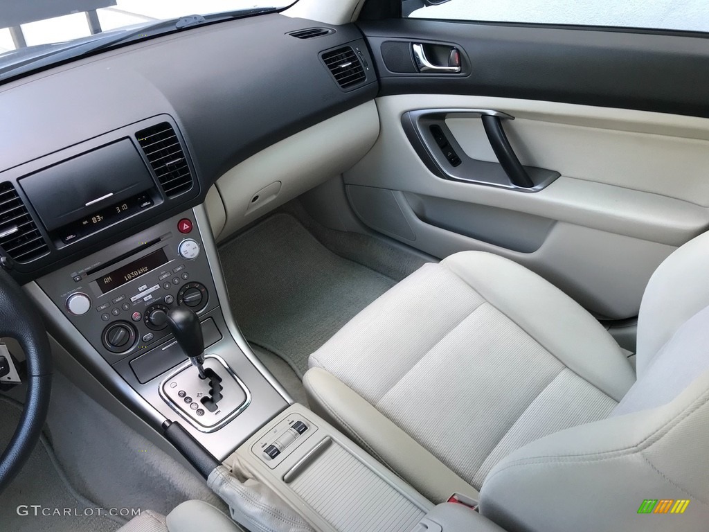 2007 Outback 2.5i Wagon - Newport Blue Pearl / Warm Ivory Tweed photo #48