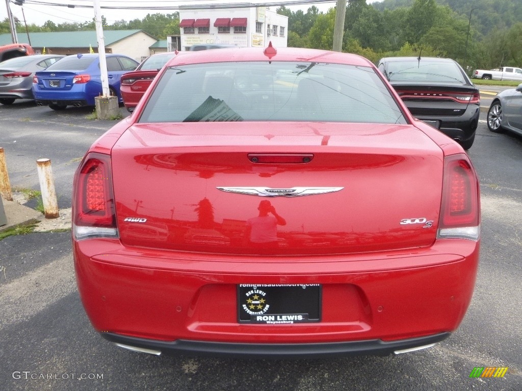 2016 300 S AWD - Redline Red Tri-Coat Pearl / Black photo #3