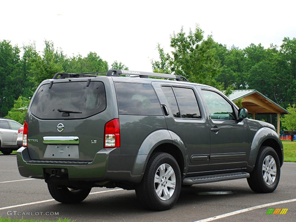 2006 Pathfinder LE 4x4 - Storm Grey Metallic / Graphite photo #28