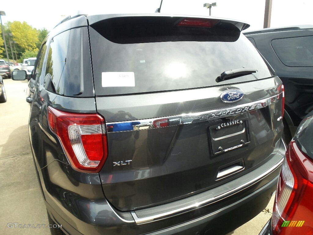 2018 Explorer XLT 4WD - Magnetic Metallic / Ebony Black photo #3