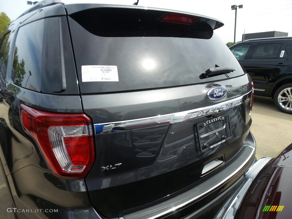 2018 Explorer XLT 4WD - Magnetic Metallic / Ebony Black photo #3