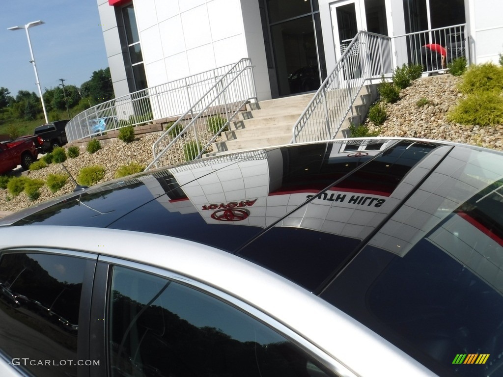 2014 Venza Limited AWD - Classic Silver Metallic / Black photo #3