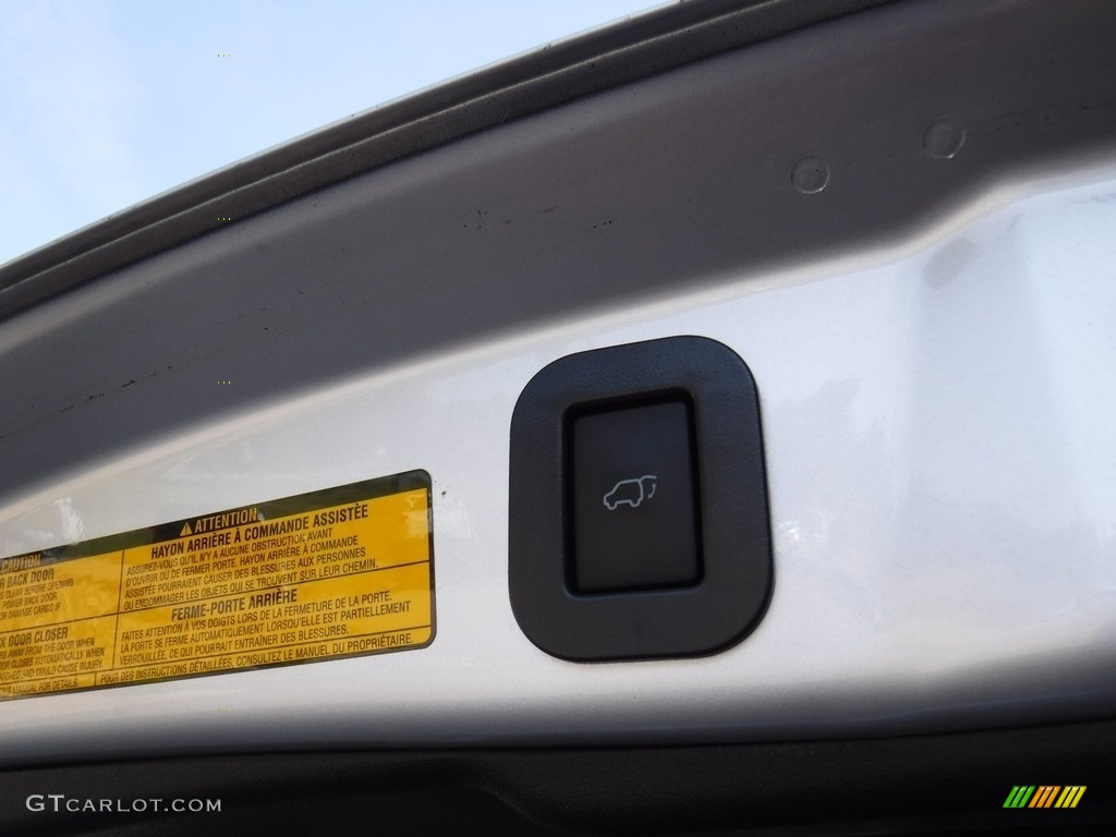 2014 Venza Limited AWD - Classic Silver Metallic / Black photo #27