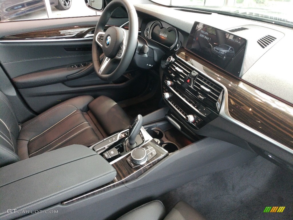 2018 5 Series 540i xDrive Sedan - Dark Graphite Metallic / Black photo #6