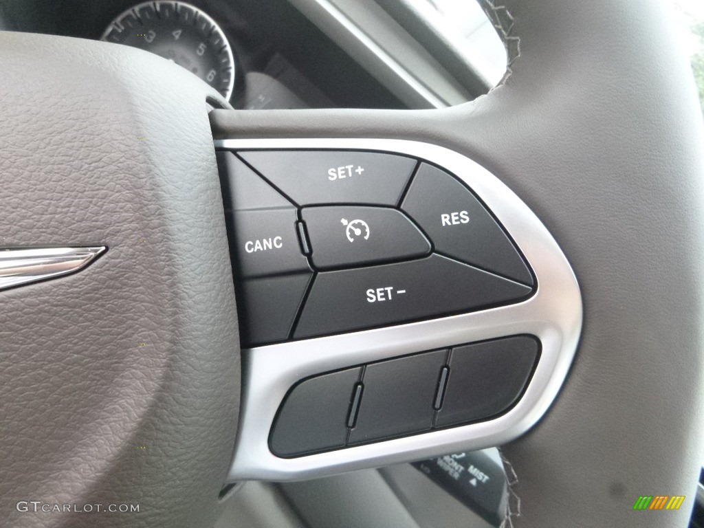 2019 Chrysler Pacifica Touring Plus Black/Alloy Steering Wheel Photo #129156315