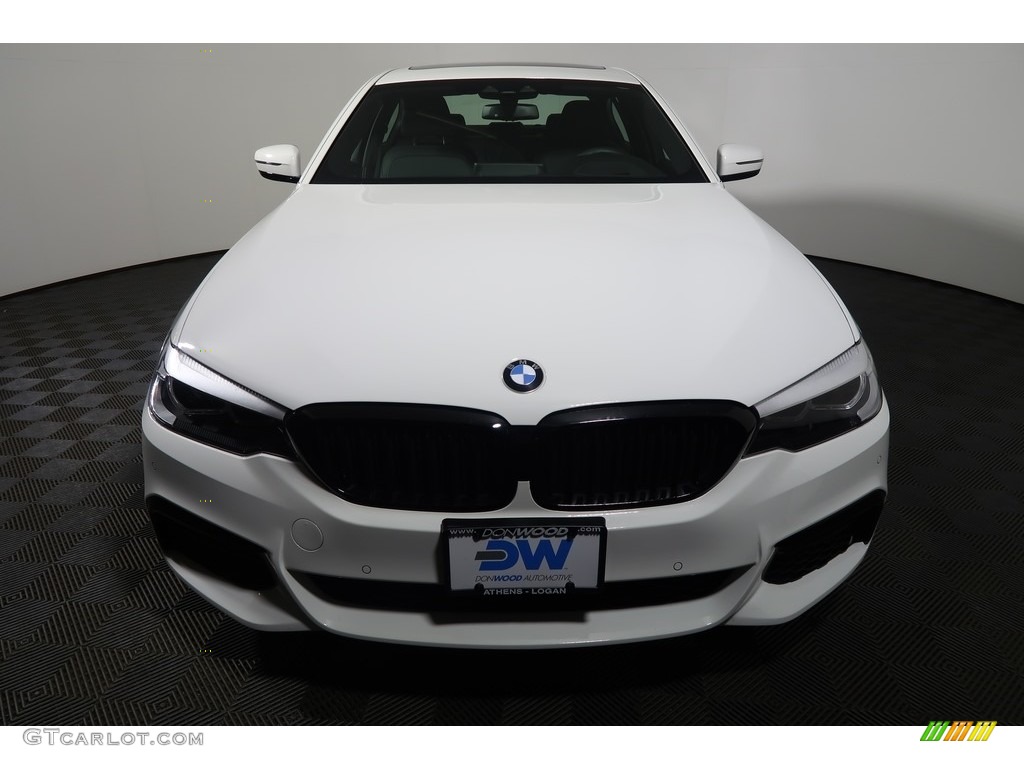 2018 5 Series 540i xDrive Sedan - Alpine White / Black photo #8