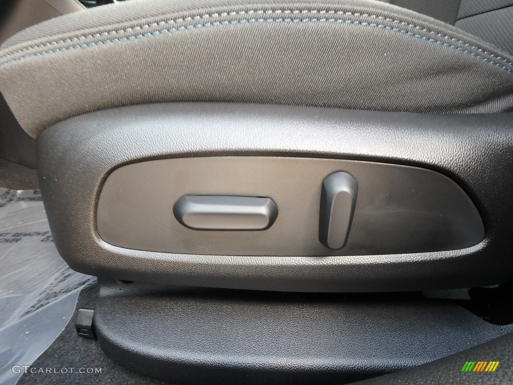 2019 Cruze LT - Pepperdust Metallic / Black photo #14
