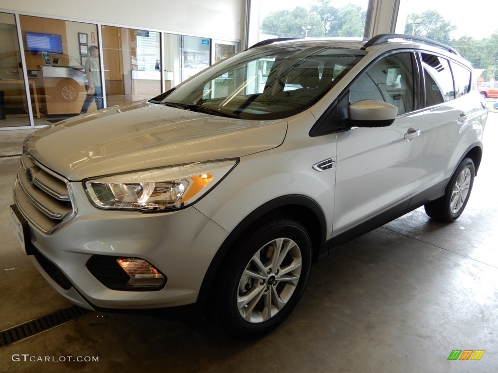 2018 Escape SE 4WD - Ingot Silver / Charcoal Black photo #5