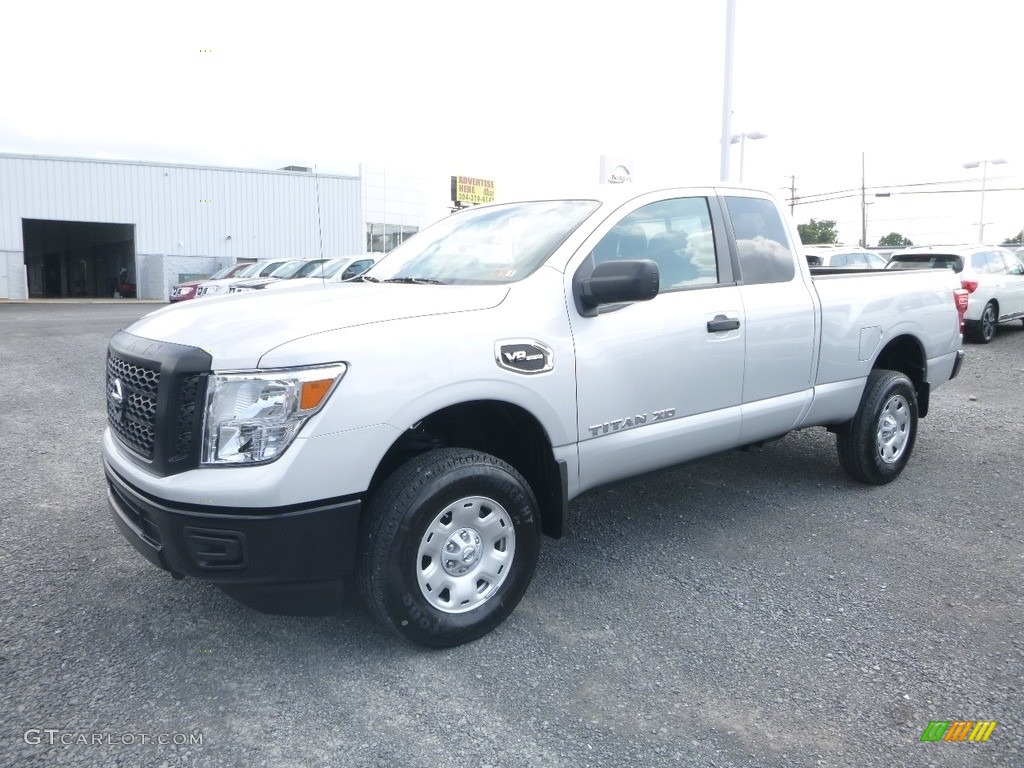 Brilliant Silver 2018 Nissan TITAN XD S King Cab 4x4 Exterior Photo #129165114