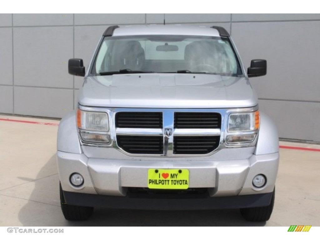 2011 Nitro Heat - Bright Silver Metallic / Dark Slate Gray photo #2