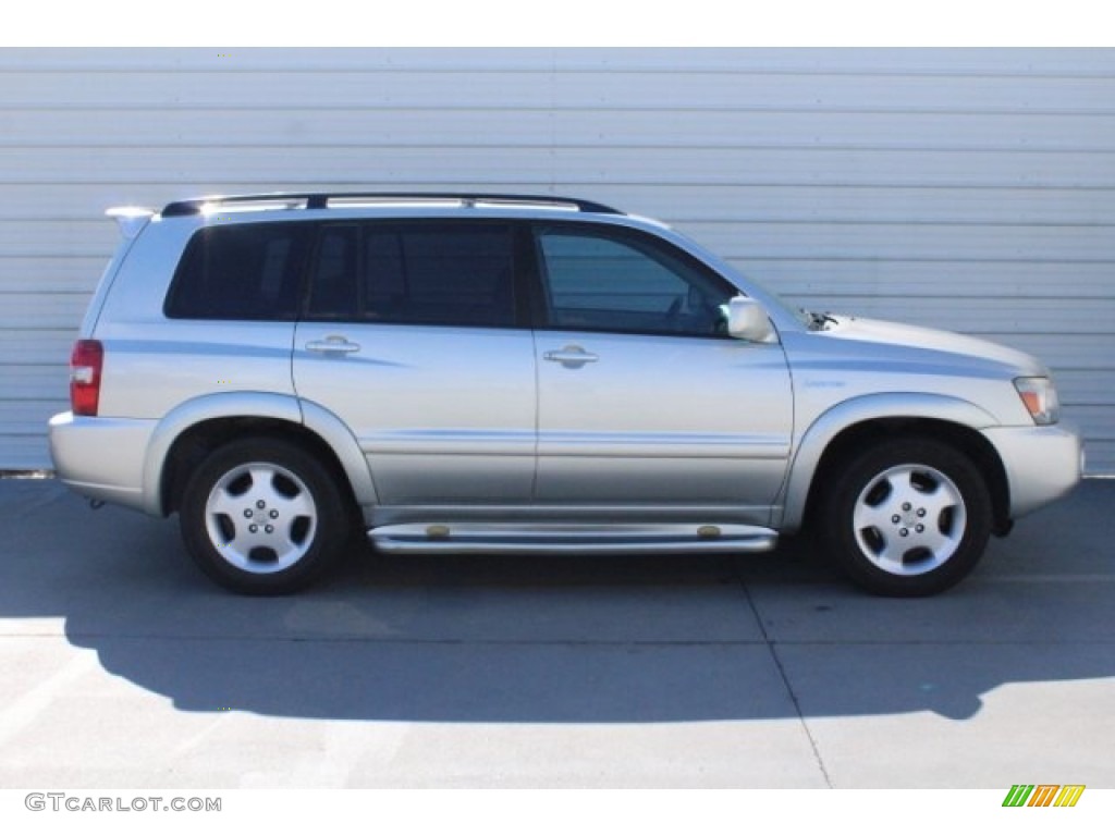 2005 Highlander V6 - Millenium Silver Metallic / Gray photo #11