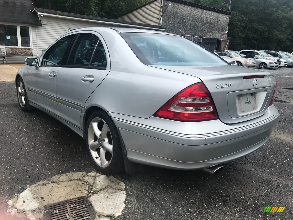 2004 C 320 Sedan - Brilliant Silver Metallic / Charcoal photo #3