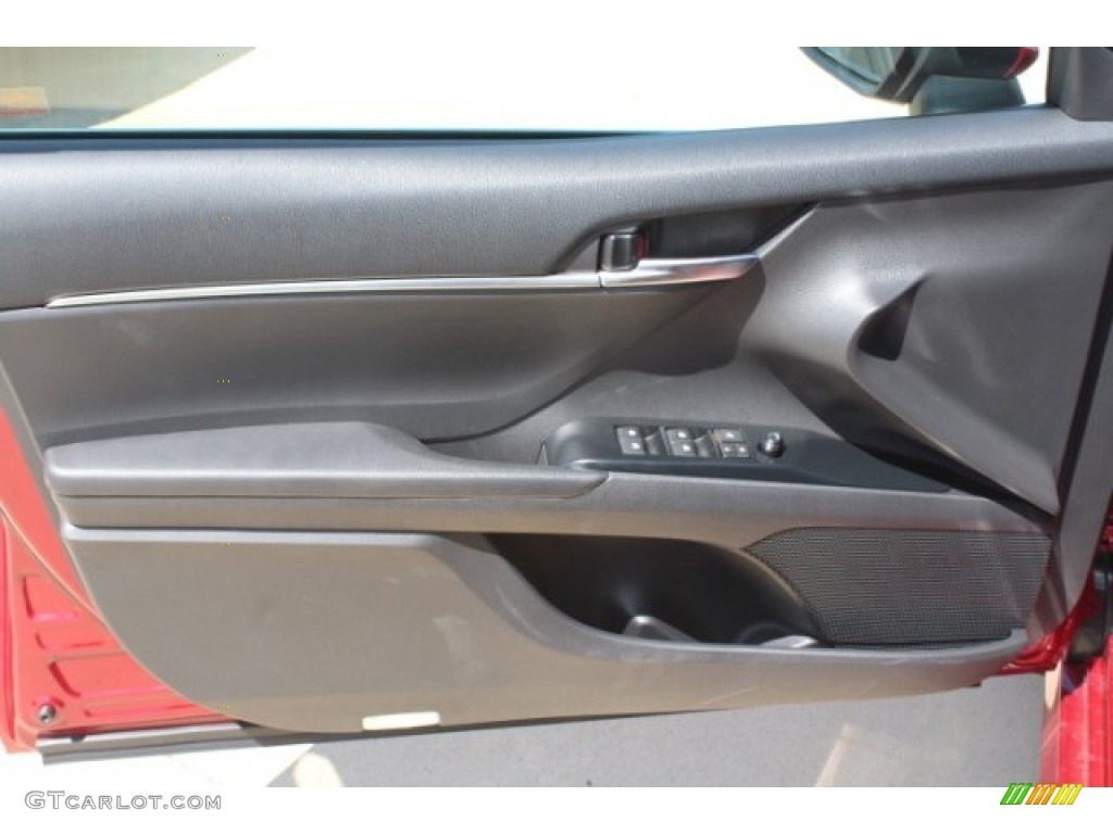 2018 Camry LE - Ruby Flare Pearl / Black photo #12