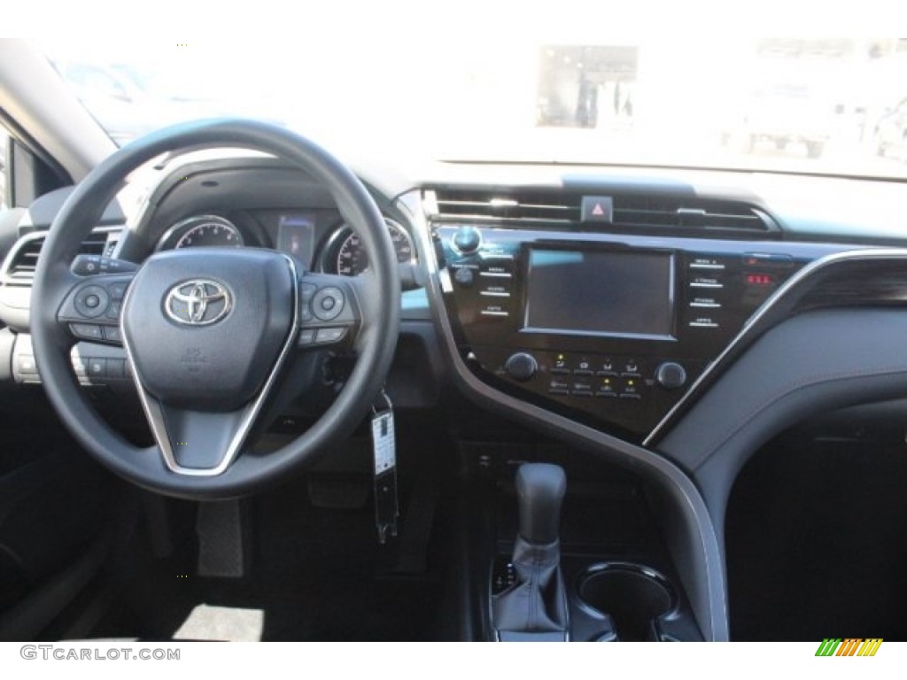 2018 Camry LE - Ruby Flare Pearl / Black photo #24