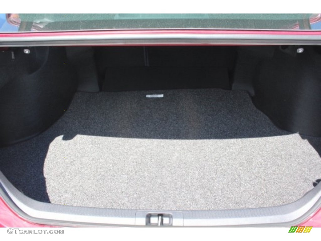 2018 Camry LE - Ruby Flare Pearl / Black photo #26