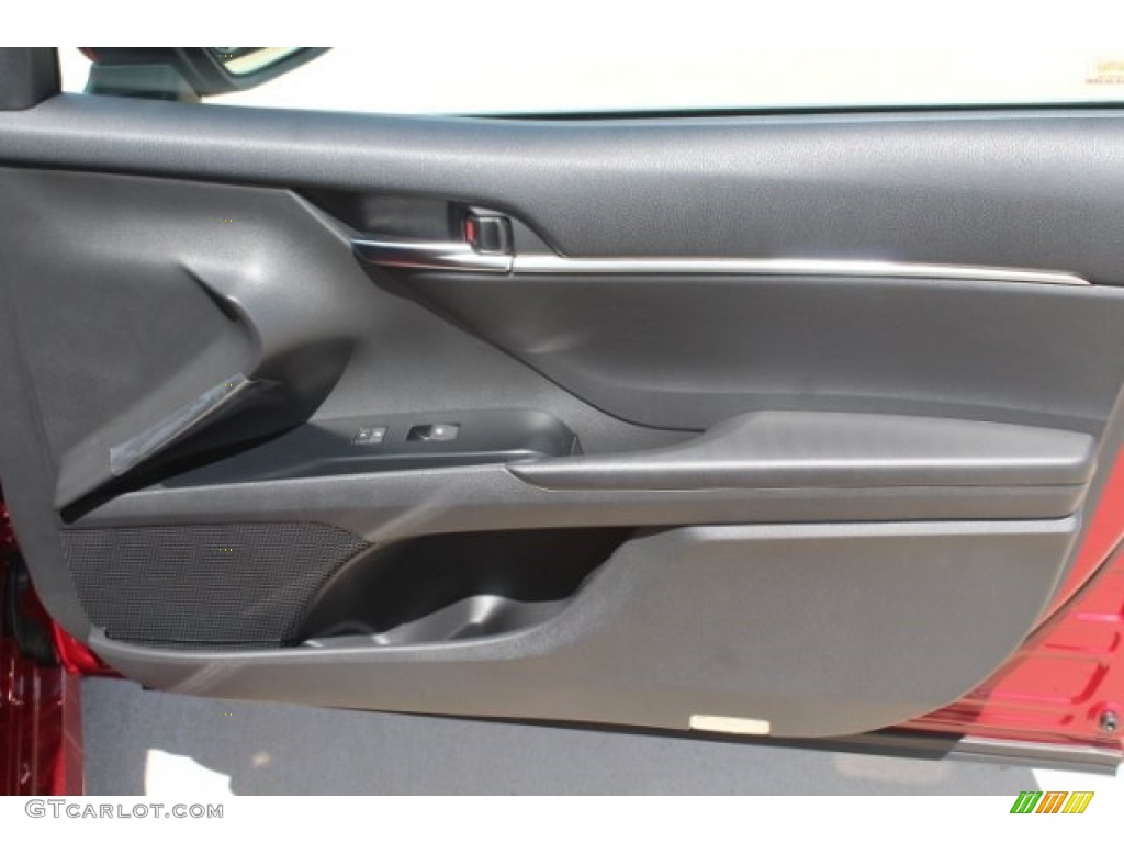 2018 Camry LE - Ruby Flare Pearl / Black photo #29