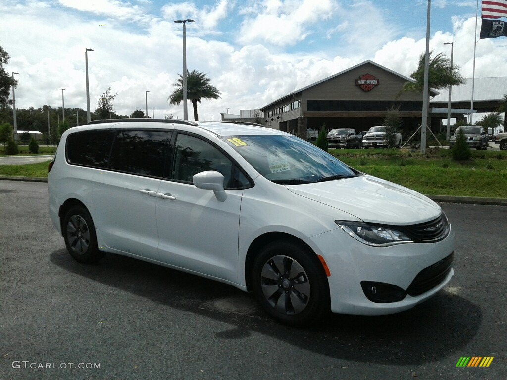 2018 Pacifica Hybrid Touring Plus - Bright White / Black/Alloy photo #7