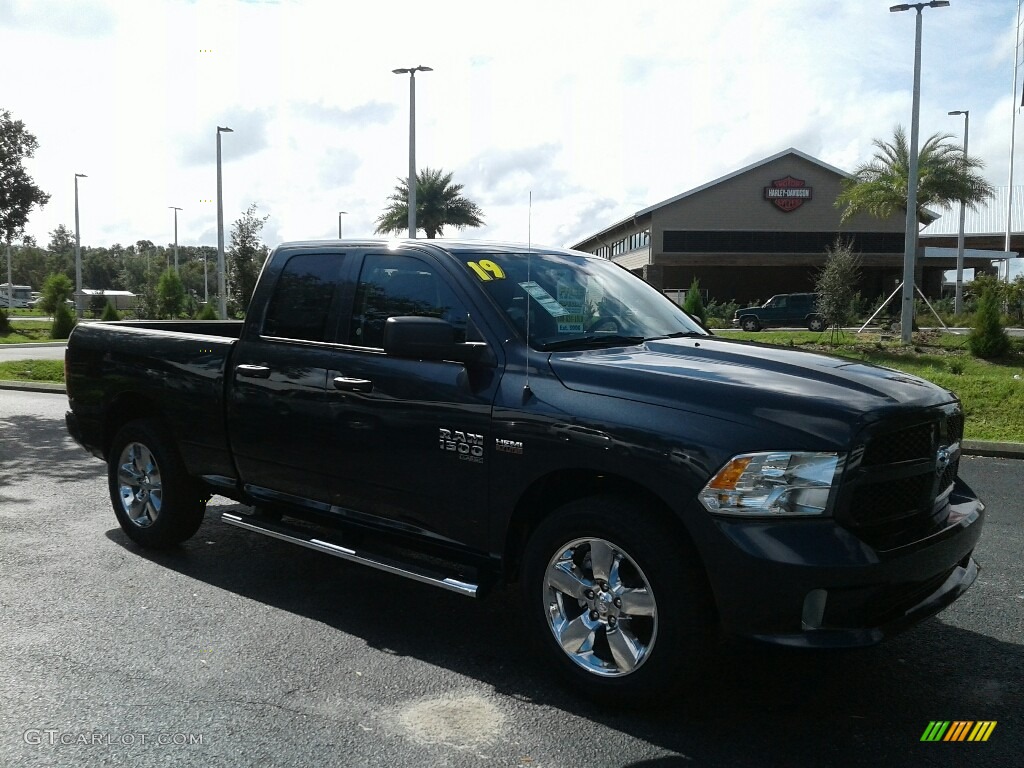 2019 1500 Classic Express Quad Cab - Maximum Steel Metallic / Black/Diesel Gray photo #7