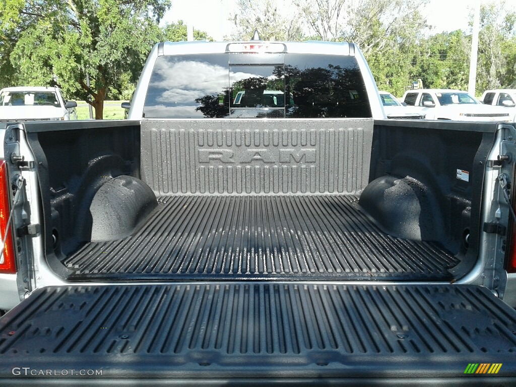 2019 1500 Big Horn Crew Cab - Billett Silver Metallic / Black/Diesel Gray photo #19
