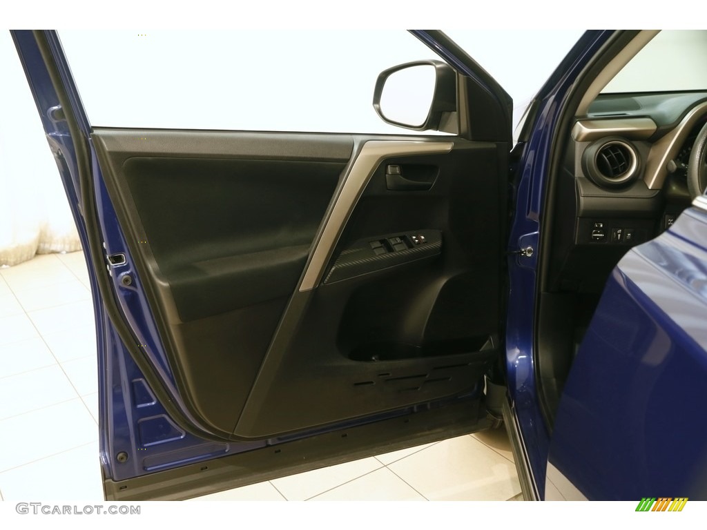 2015 RAV4 LE - Blue Crush Metallic / Black photo #4