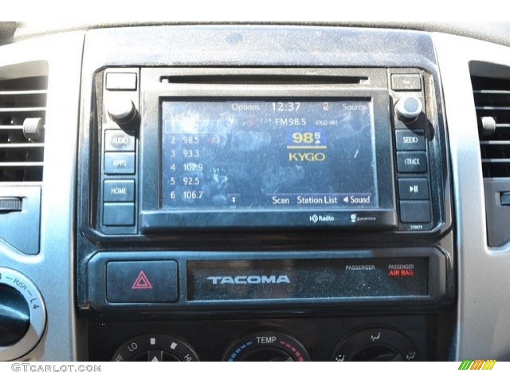 2015 Tacoma V6 Access Cab 4x4 - Black / Graphite photo #11