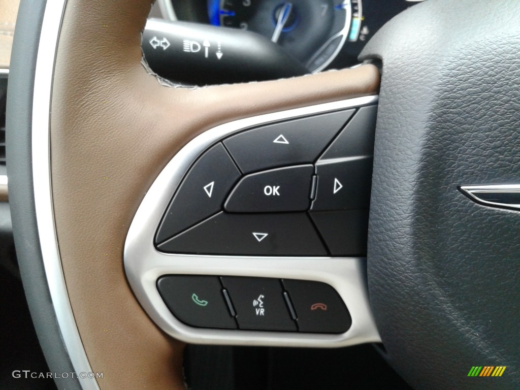 2019 Chrysler Pacifica Limited Deep Mocha/Black Steering Wheel Photo #129203387