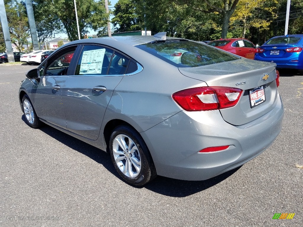 2019 Cruze LT - Pepperdust Metallic / Black photo #4