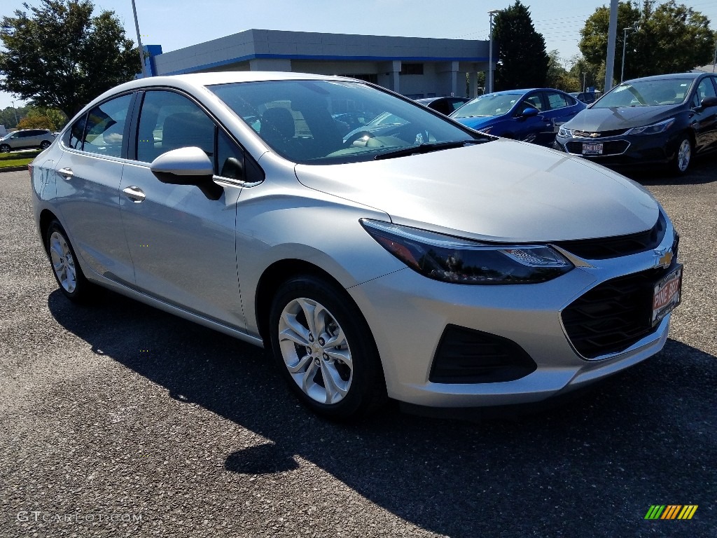 Silver Ice Metallic Chevrolet Cruze