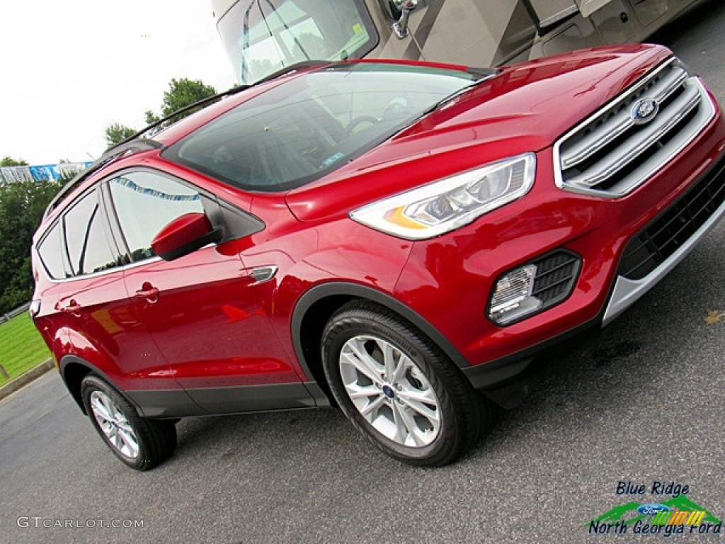 2018 Escape SEL - Ruby Red / Charcoal Black photo #32