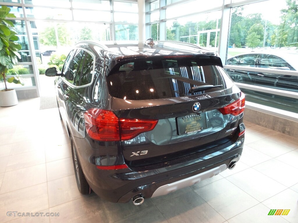 2019 X3 xDrive30i - Dark Graphite Metallic / Black photo #2