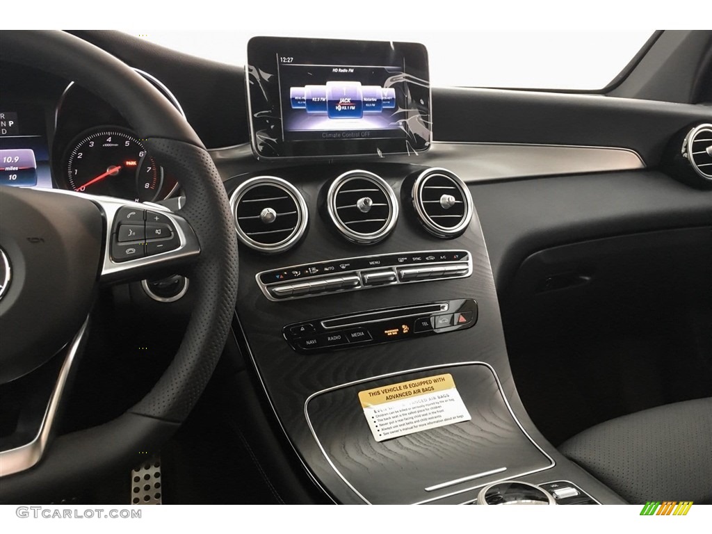 2019 GLC 300 - Selenite Grey Metallic / Black photo #6