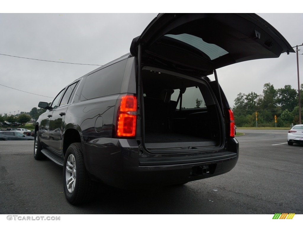2018 Suburban LT - Tungsten Metallic / Jet Black photo #17