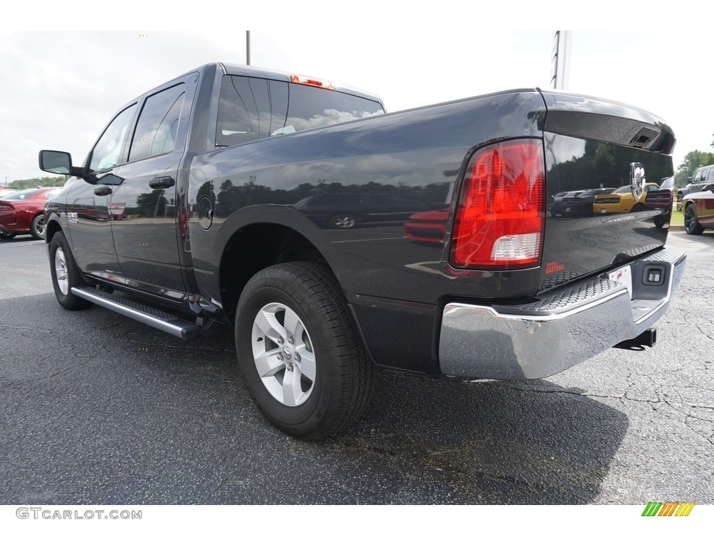 2017 1500 Express Crew Cab - Maximum Steel Metallic / Black/Diesel Gray photo #10