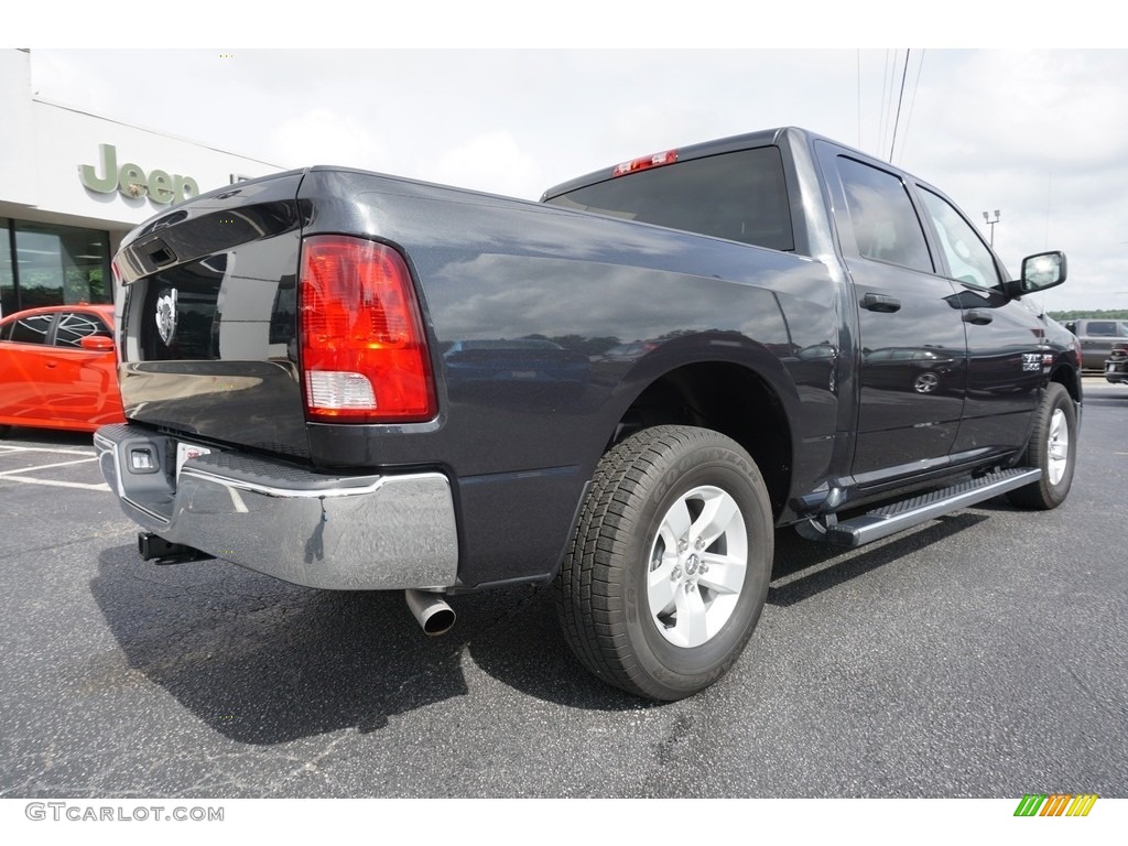 2017 1500 Express Crew Cab - Maximum Steel Metallic / Black/Diesel Gray photo #12