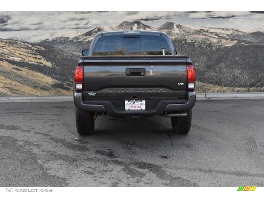 2018 Tacoma SR Double Cab 4x4 - Magnetic Gray Metallic / Cement Gray photo #4