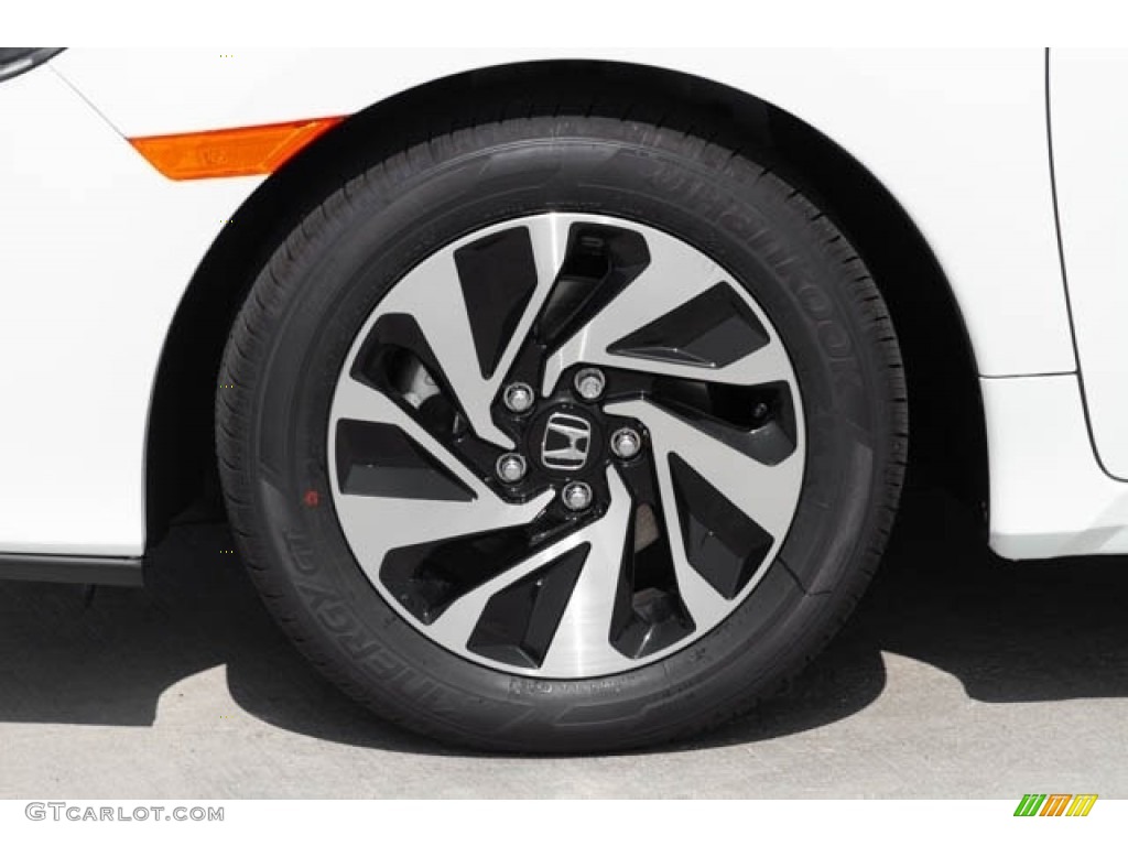 2018 Honda Civic LX Hatchback Wheel Photos