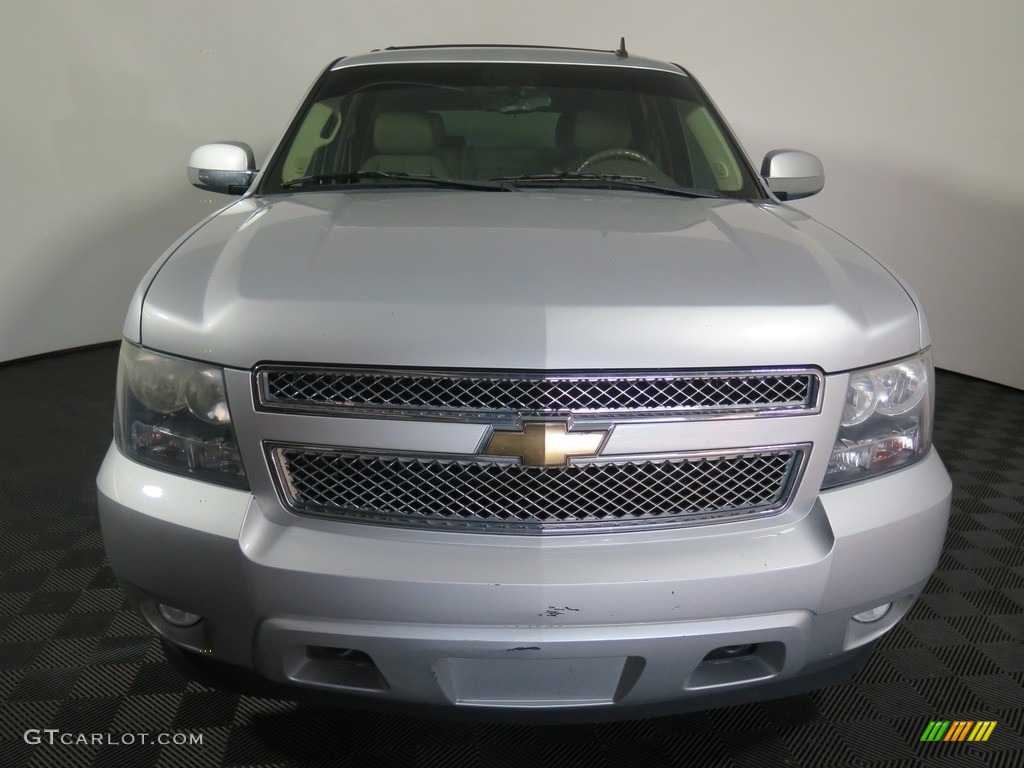 2011 Tahoe LT 4x4 - Sheer Silver Metallic / Light Cashmere/Dark Cashmere photo #3